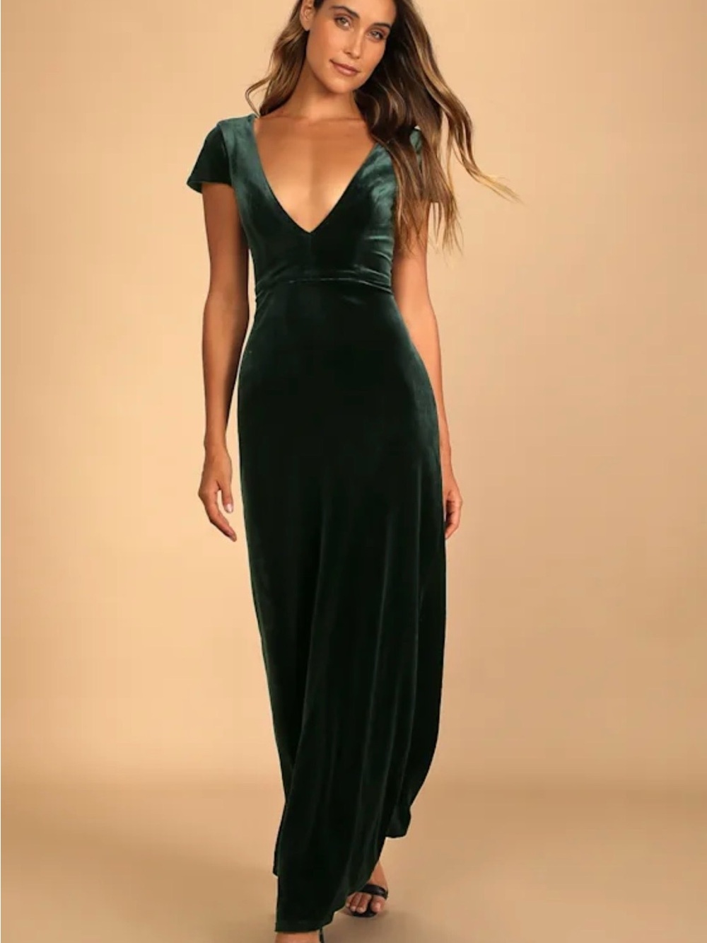 Lulu's Emerald Green Velvet V-Neck Maxi Dress. Feeling Flawless